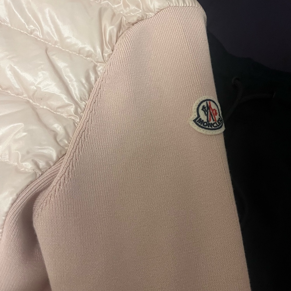 Pink Moncler XS